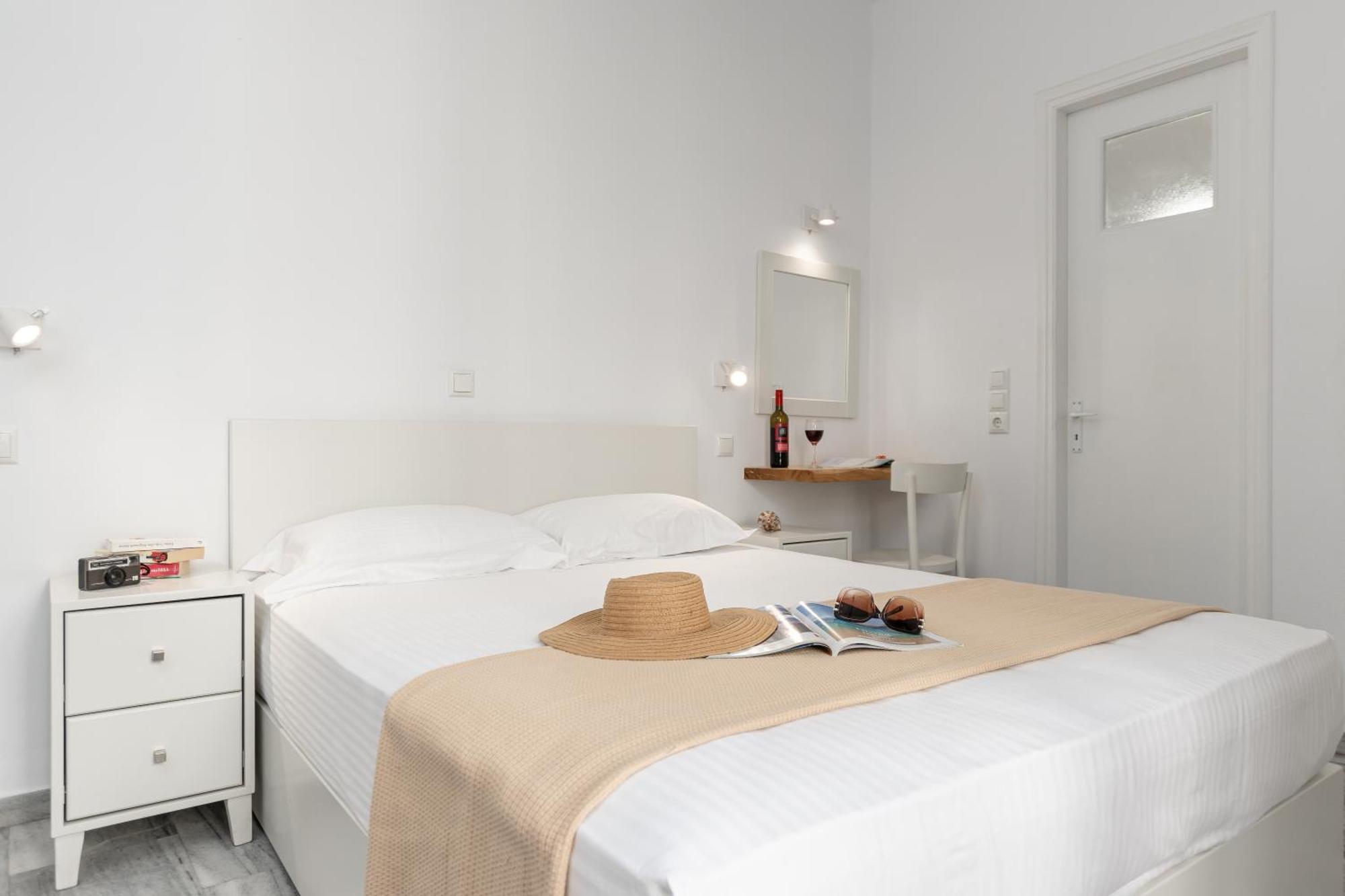 Azur Mare Naxos Aparthotel Naxos City Exterior photo