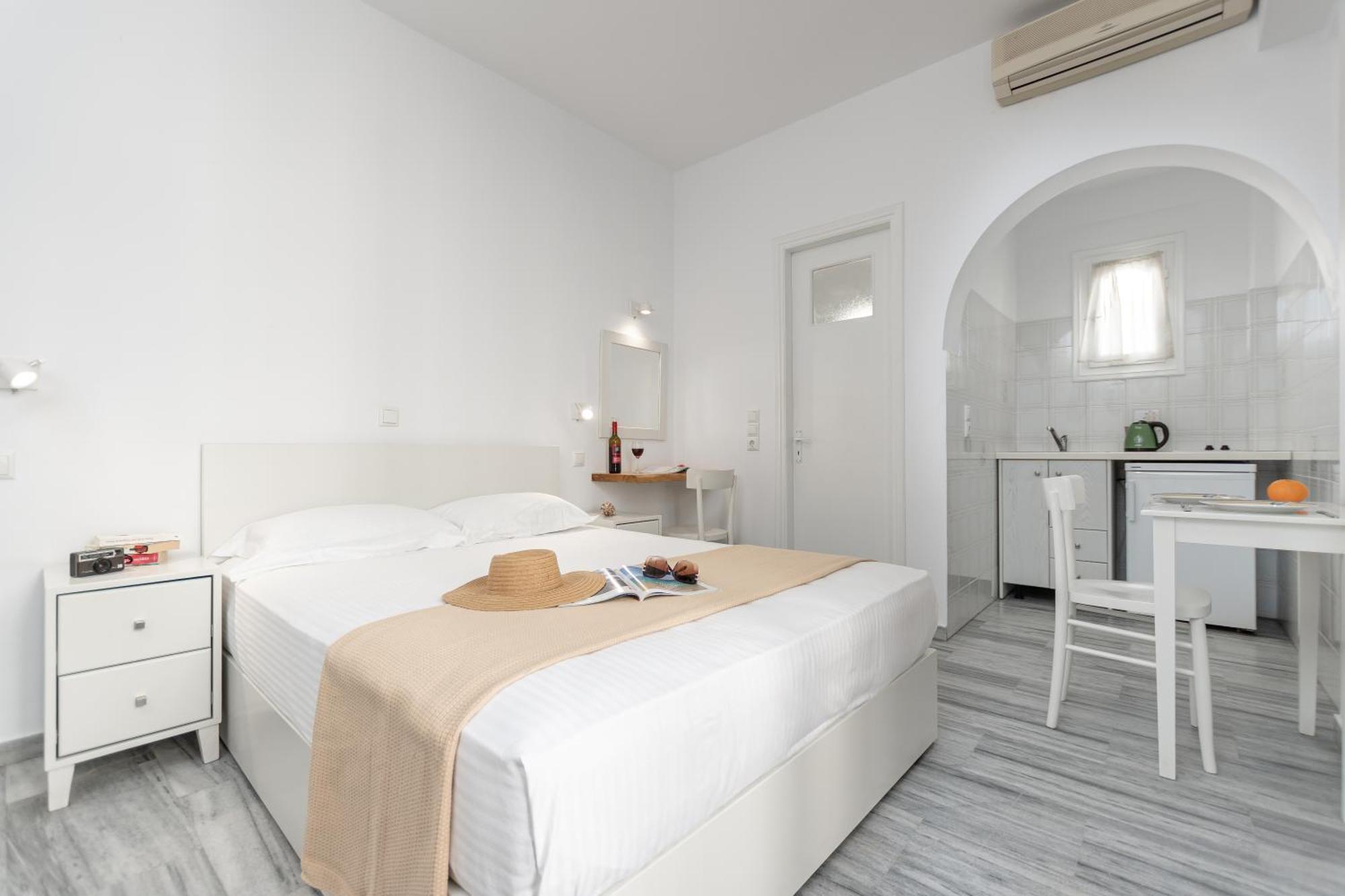 Azur Mare Naxos Aparthotel Naxos City Exterior photo